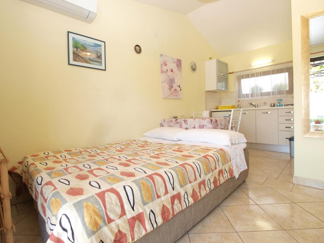 1462 Apartment Pula